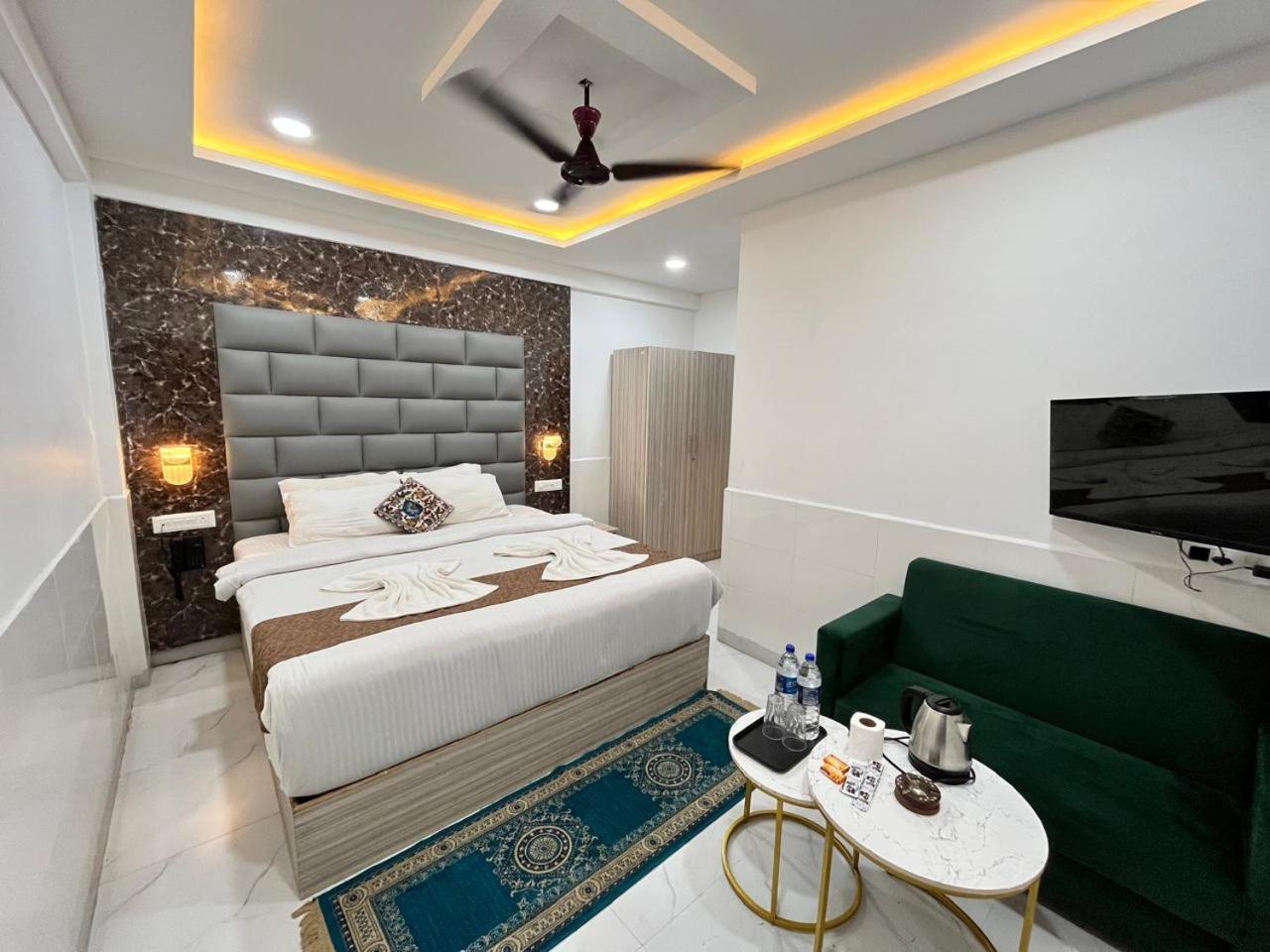 Hotel Small Daddy Plus Calangute Exterior foto
