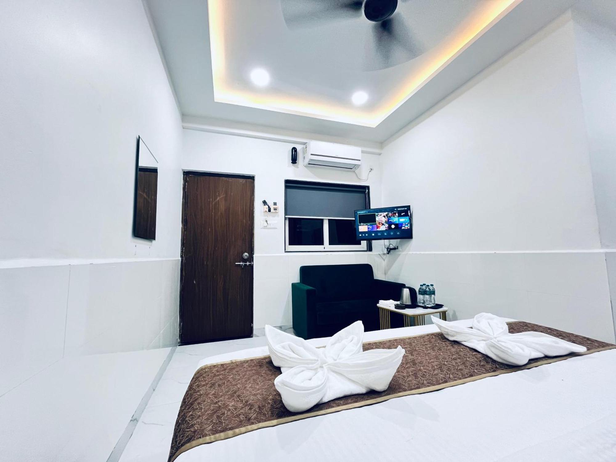 Hotel Small Daddy Plus Calangute Exterior foto