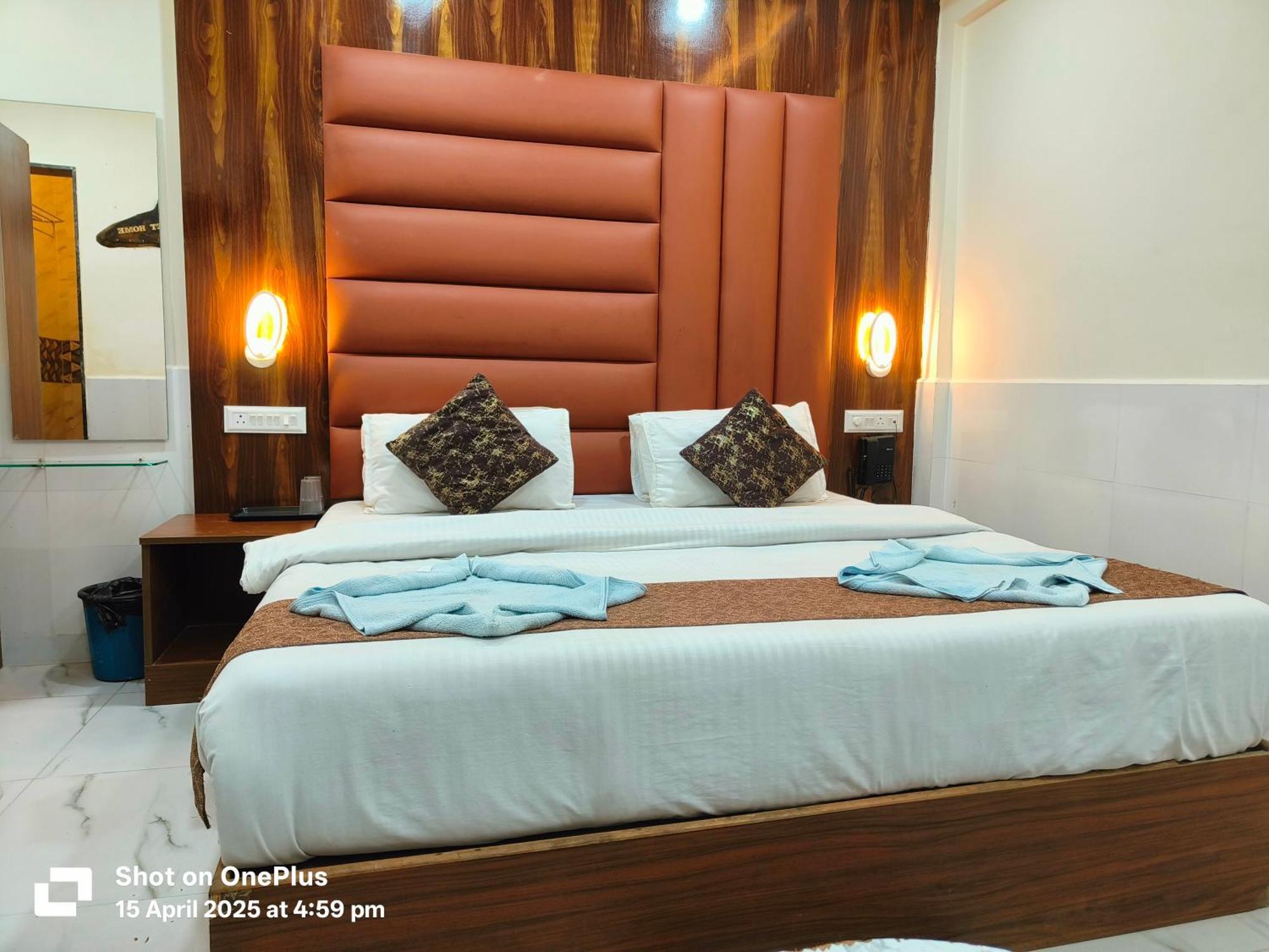 Hotel Small Daddy Plus Calangute Exterior foto