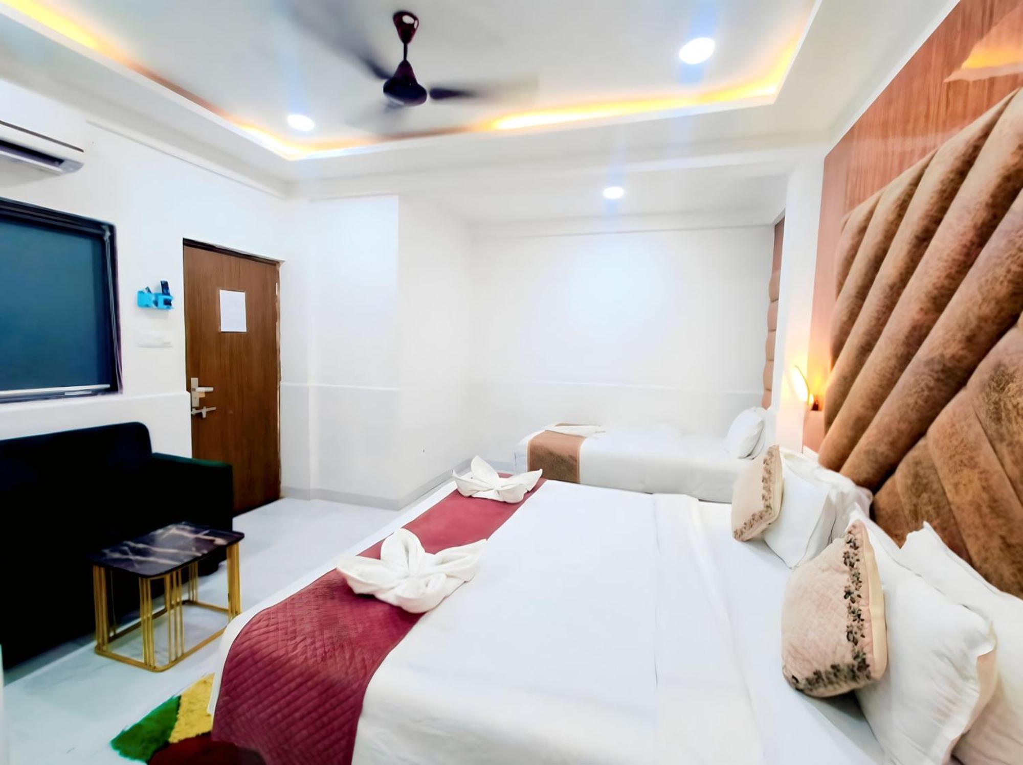 Hotel Small Daddy Plus Calangute Exterior foto